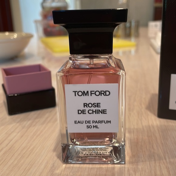 Tom Ford ROSE DE CHINE Eau De Parfum 50 ML - Picture 2 of 12